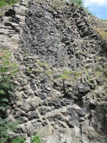 Basalt, durch Hitze und hohem Druck umgewandelte Lava