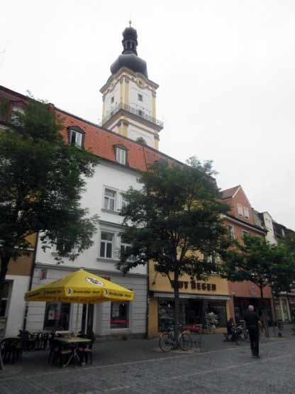 Oberer Markt mit St. Michael-Kirche.